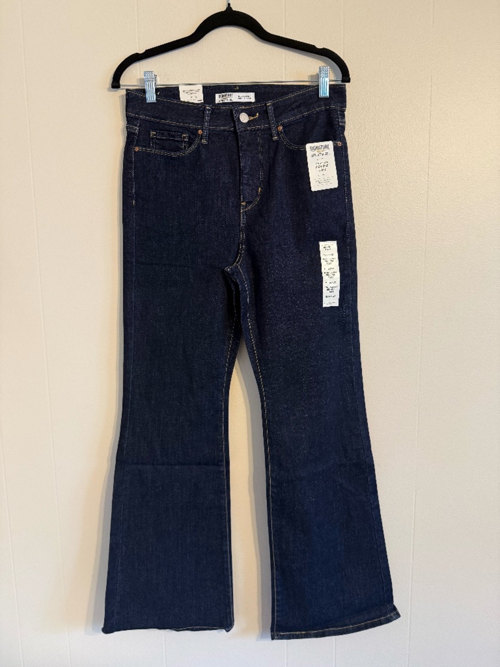 Levis Gold Totally Shaping High Rise Flare Jeans, Size 4S, W27 x L30